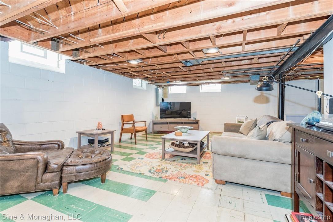 4115 Buckingham Road Royal Oak, MI 48073 - Photo 18 of 22 Basement for hang out area