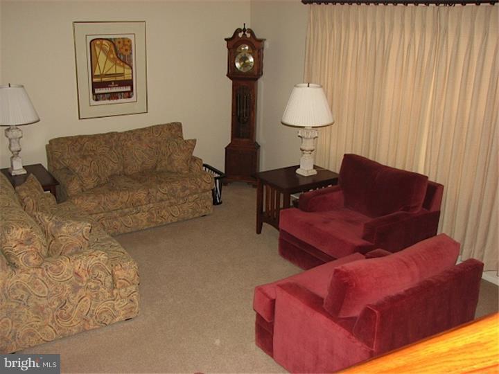 1048 Red Barn Road Warminster, PA 18974 - Photo 18 of 23 Gallery Image 18