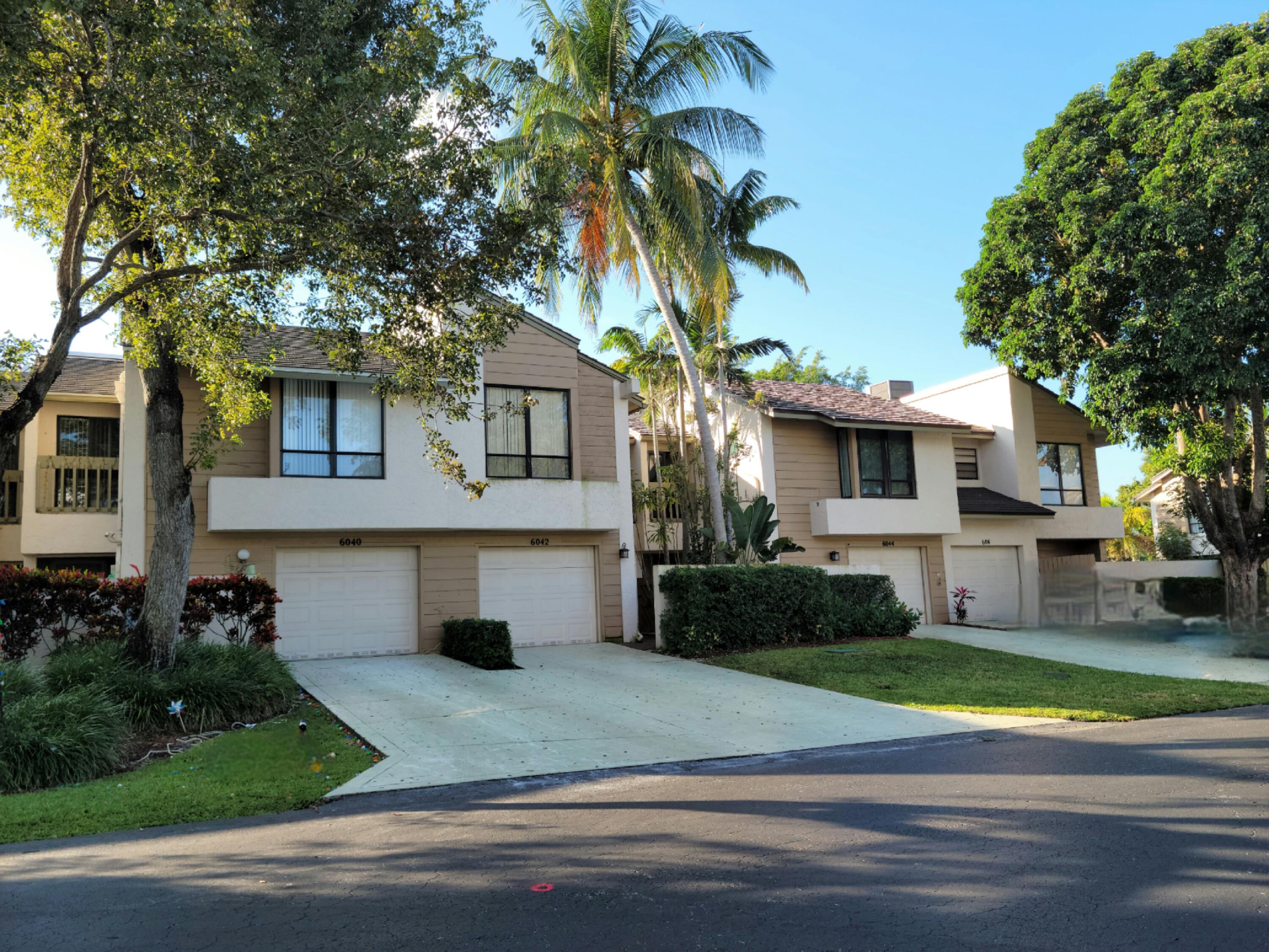 6042 Glendale Drive, Unit D4 Boca Raton, FL 33433 - Photo 1 of 12 6042GlendaleForSale28.jpg
