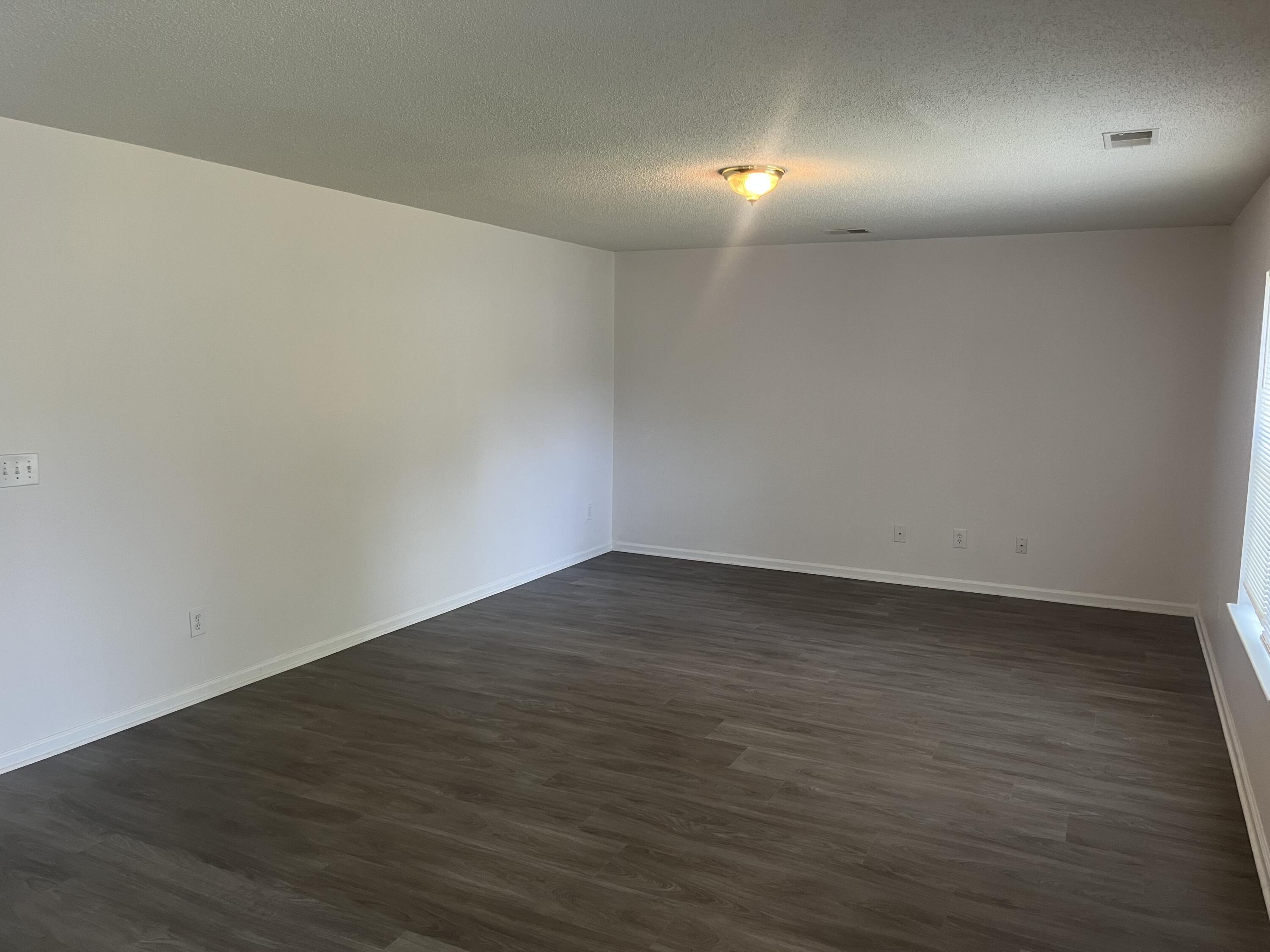 2452 Melville Road North Charleston, SC 29406 - Photo 6 of 18 6