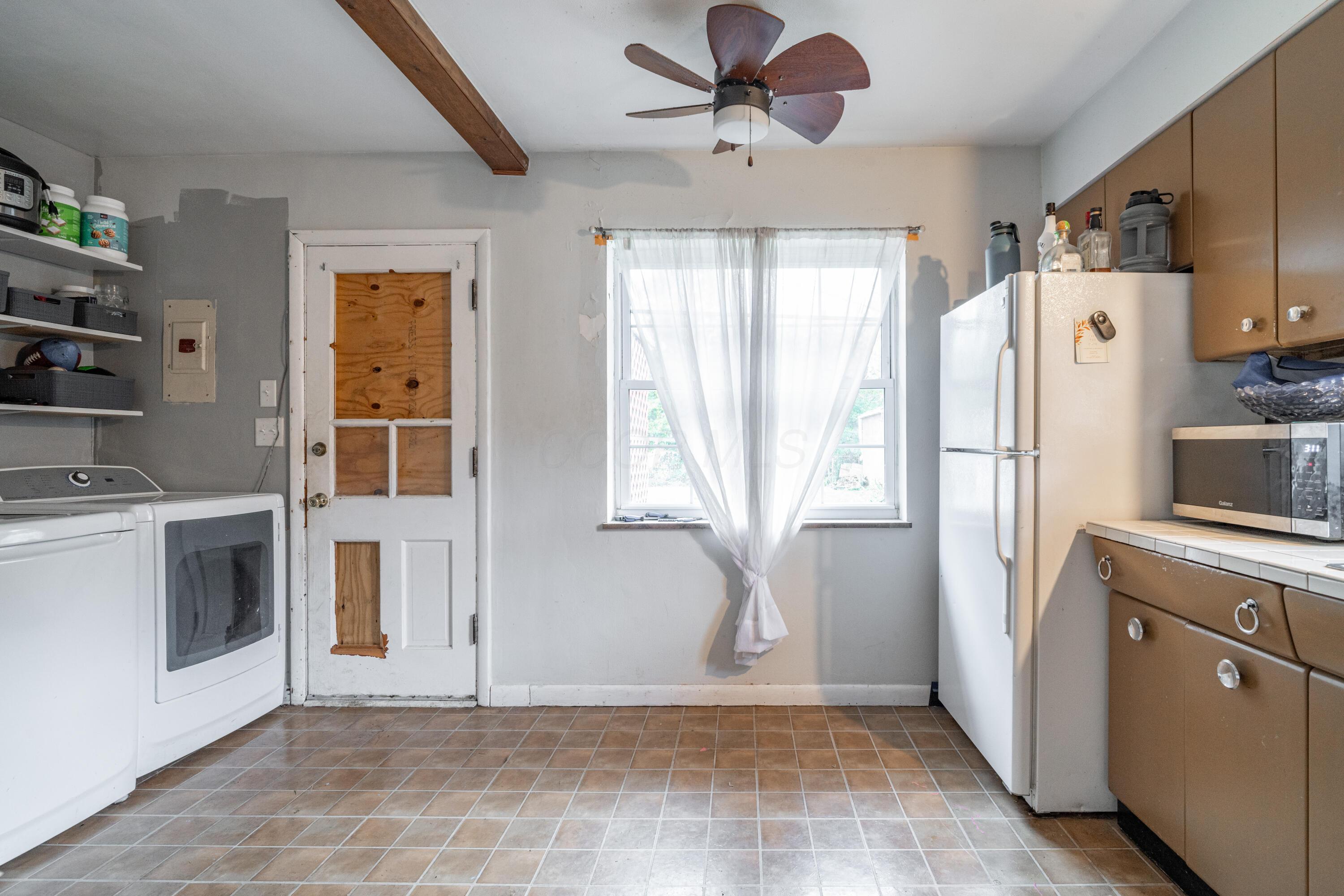 74 North Ashburton Road Columbus, OH 43213 - Photo 6 of 18 DSC_9556