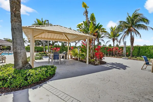 $1,350,000 | 19151 North Hibiscus Street, Weston, FL 33332