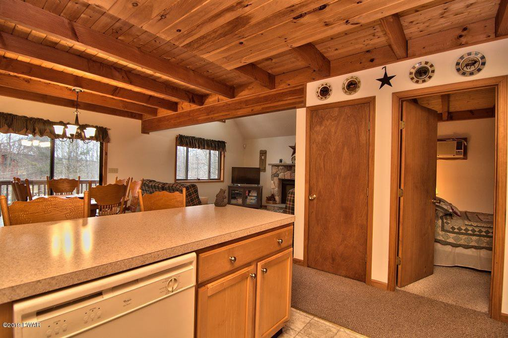 4338 Wedge Road Lake Ariel, PA 18436 - Photo 13 of 91