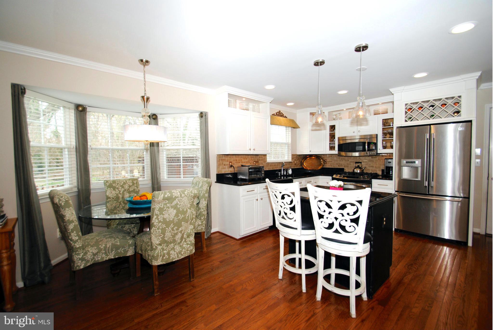 520 Broadwater Road Arnold, MD 21012 - Photo 14 of 30 Casual Dining Under Bistro Pendant Lighting