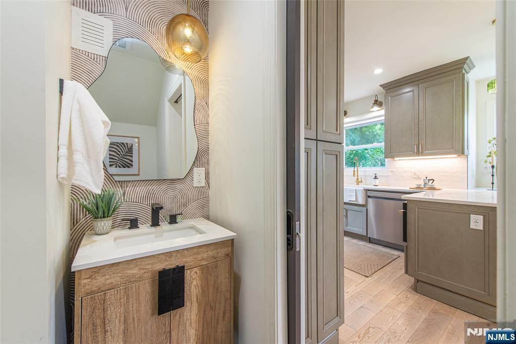 181 Valley Road Montclair, NJ 07042 - Photo 18 of 33