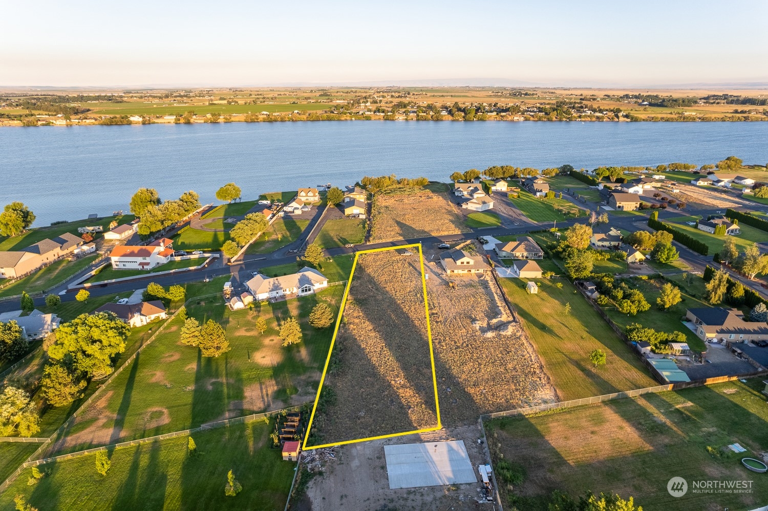 3141 Wild Goose Road Northeast Moses Lake, WA 98837 - Photo 2 of 9 Gallery Image 2