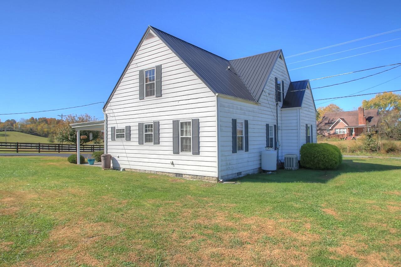 2320 Lily Road London, KY 40744 - Photo 53 of 80 3B9CECB3-905E-42F7-A434-9901E74ED7FA