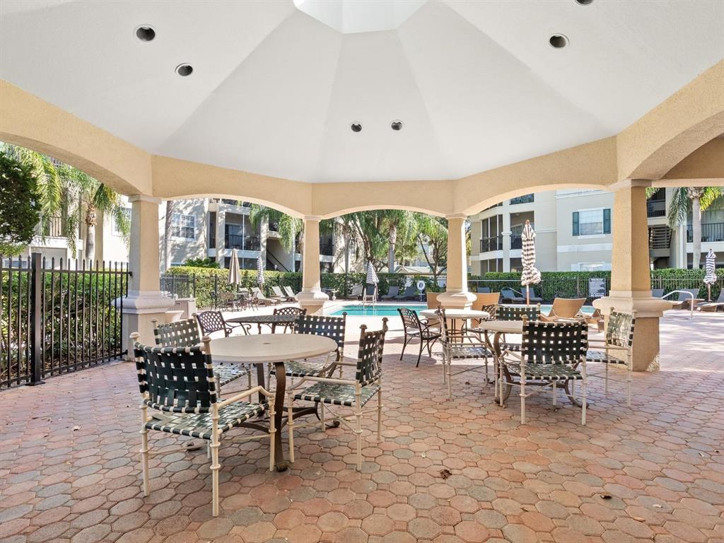 5152 Northridge Road, Unit 204 Sarasota, FL 34238 - Photo 17 of 20