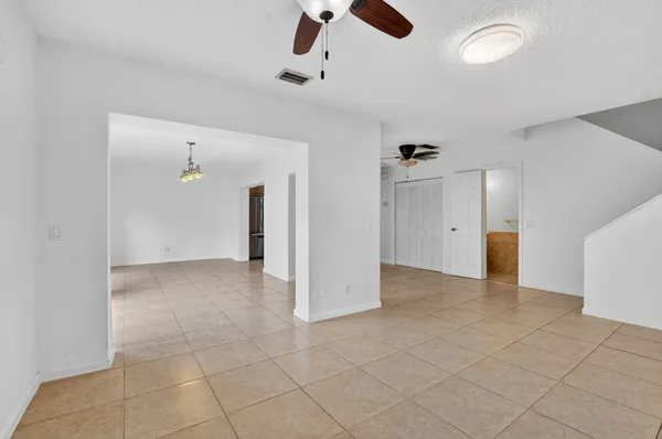 $3,000 | 6671 Via Regina, Unit 6671, Boca Raton, FL 33433