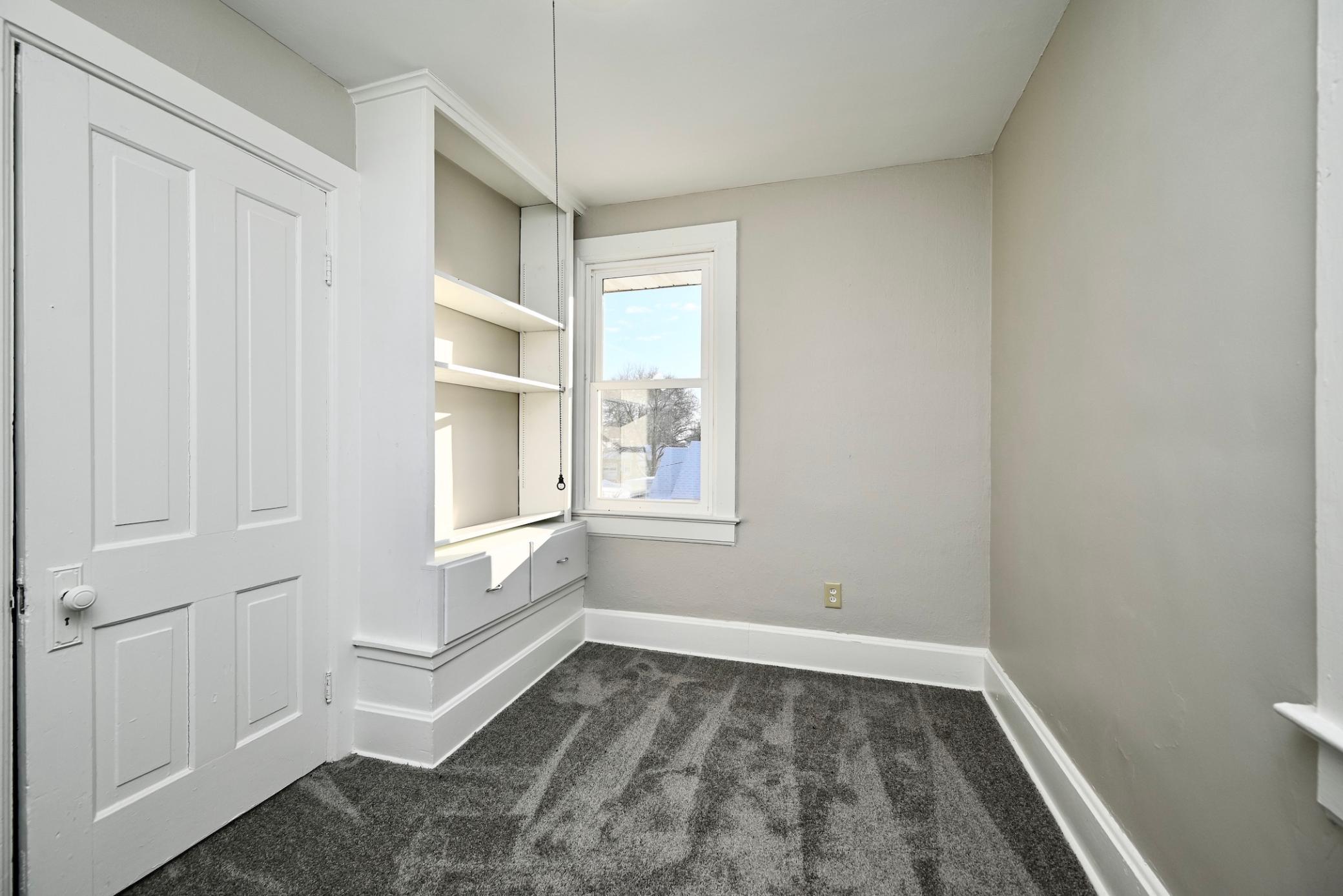 714 East Mark Street Winona, MN 55987 - Photo 11 of 17