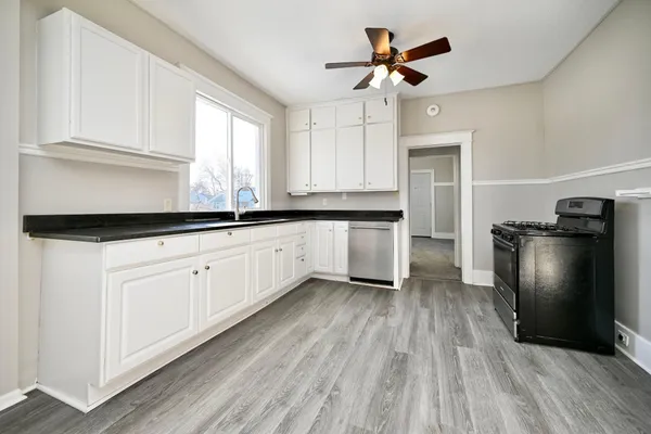 $218,900 | 714 East Mark Street, Winona, MN 55987