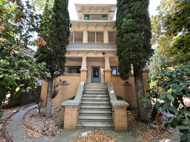 $1,050,000 | 1123 W Street, Sacramento, CA 95818