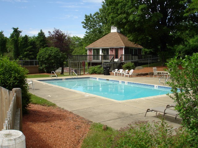 42 Ayer Road Nashua, NH 03064 - Photo 28 of 29 Gallery Image 28