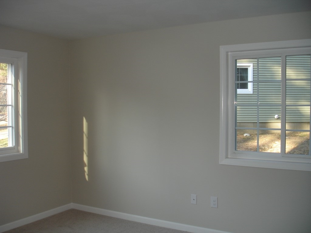 42 Ayer Road Nashua, NH 03064 - Photo 8 of 29 Gallery Image 8