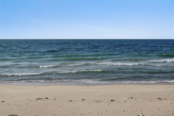 $599,000 | 6 Soundview Drive, Unit NORTH DECK, Montauk, NY 11954