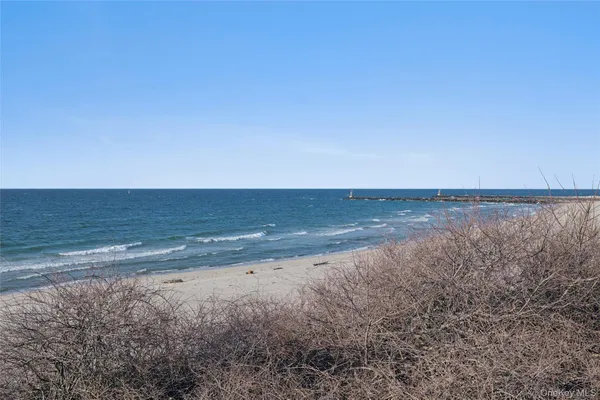 $599,000 | 6 Soundview Drive, Unit NORTH DECK, Montauk, NY 11954
