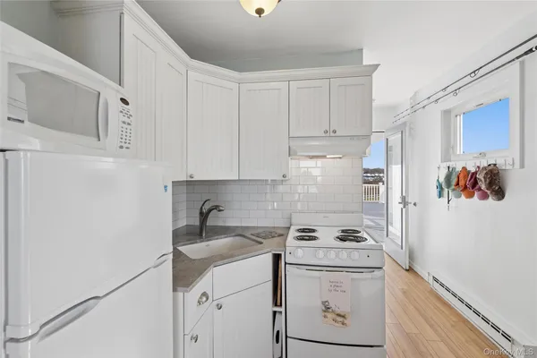 $599,000 | 6 Soundview Drive, Unit NORTH DECK, Montauk, NY 11954