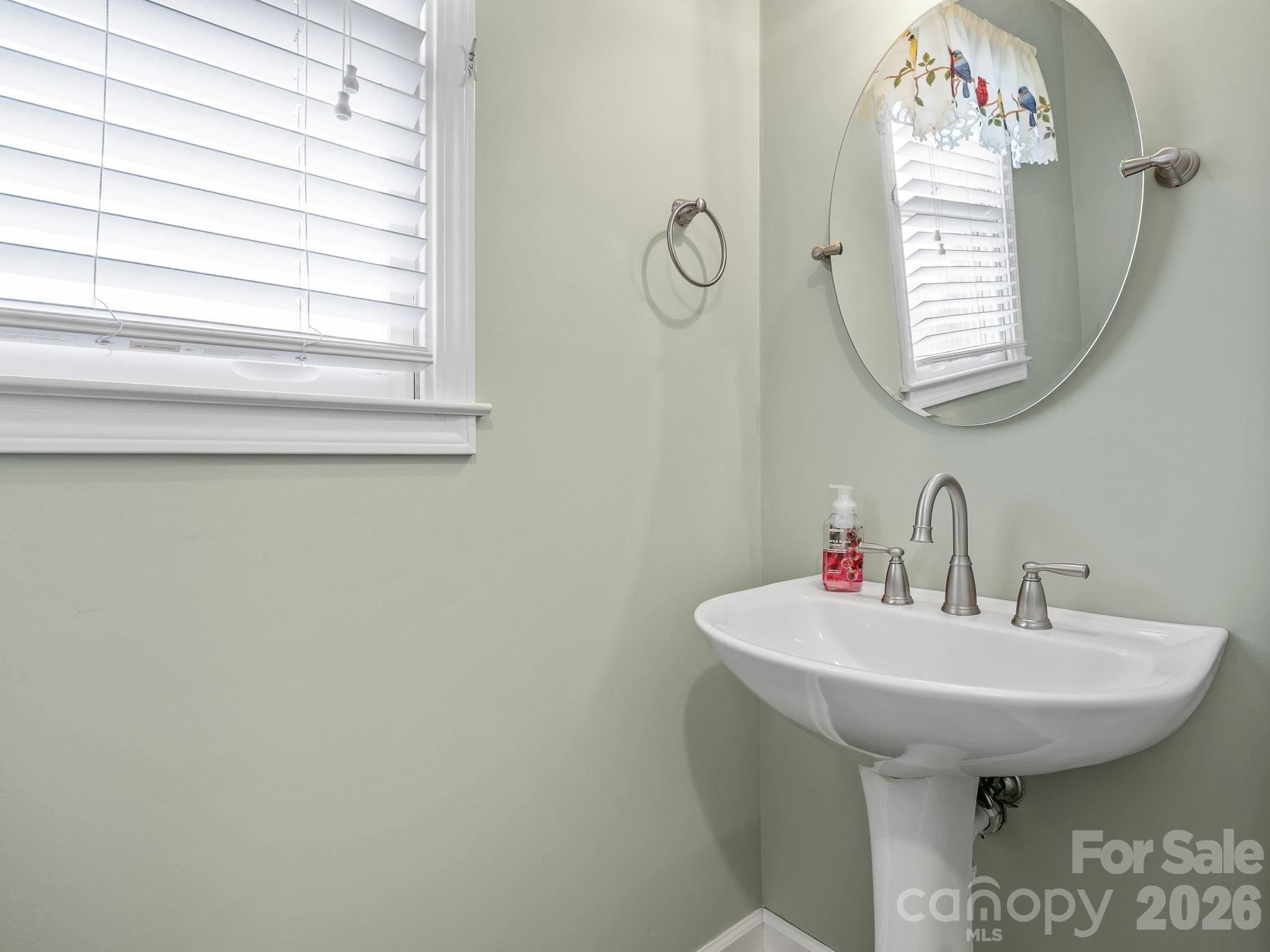 1570 Roddy Road Campobello, SC 29322 - Photo 17 of 46