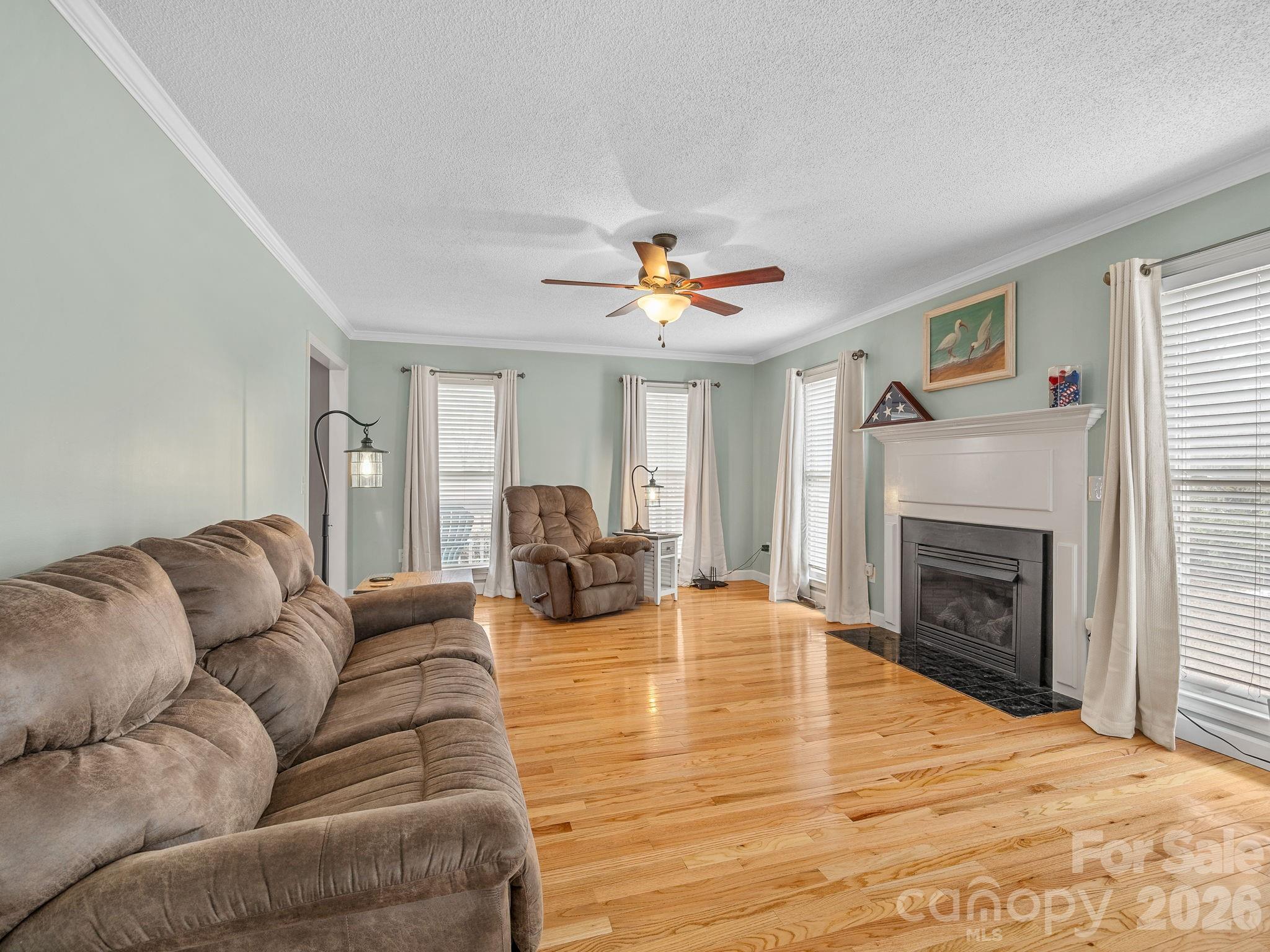 1570 Roddy Road Campobello, SC 29322 - Photo 7 of 46