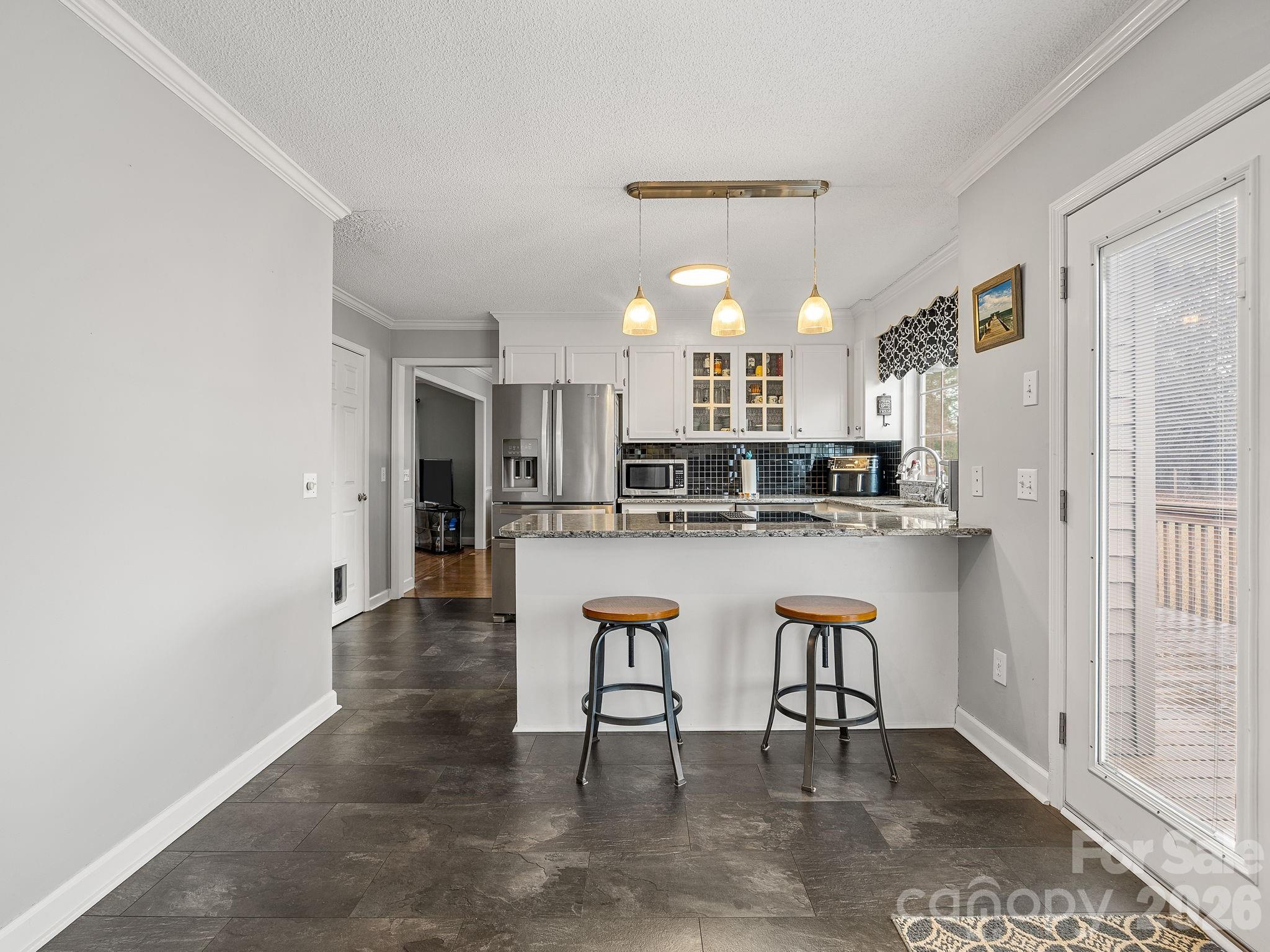 1570 Roddy Road Campobello, SC 29322 - Photo 10 of 46