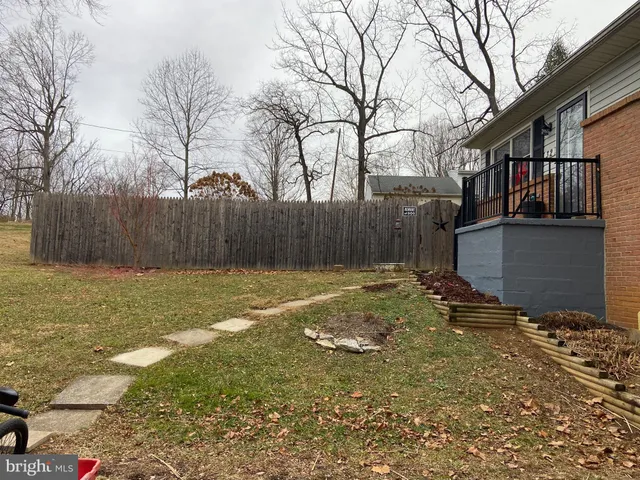 a view of backyard of house