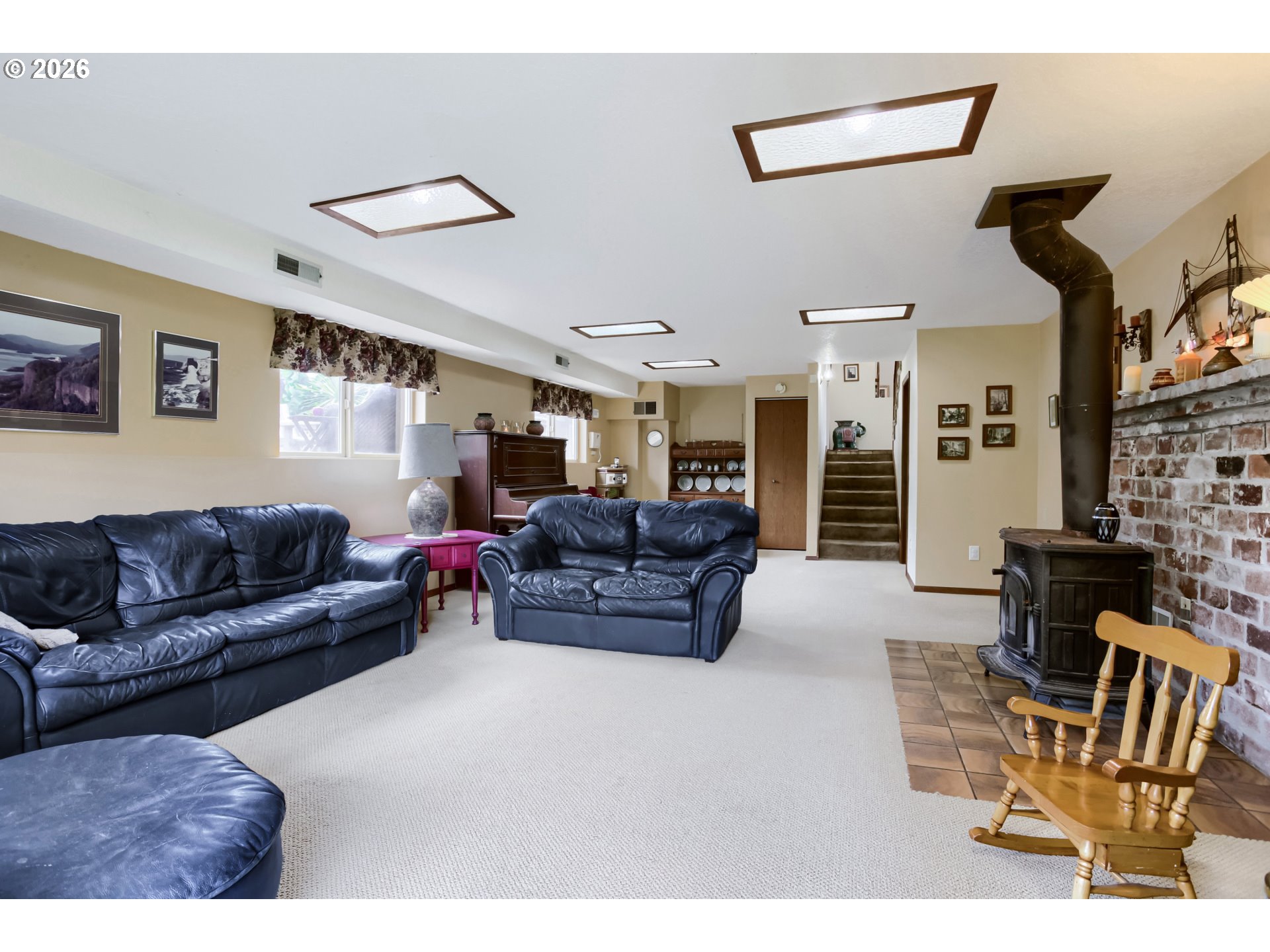 34790 Southwest South Ranch Road Newberg, OR 97132 - Photo 10 of 31 Family Room