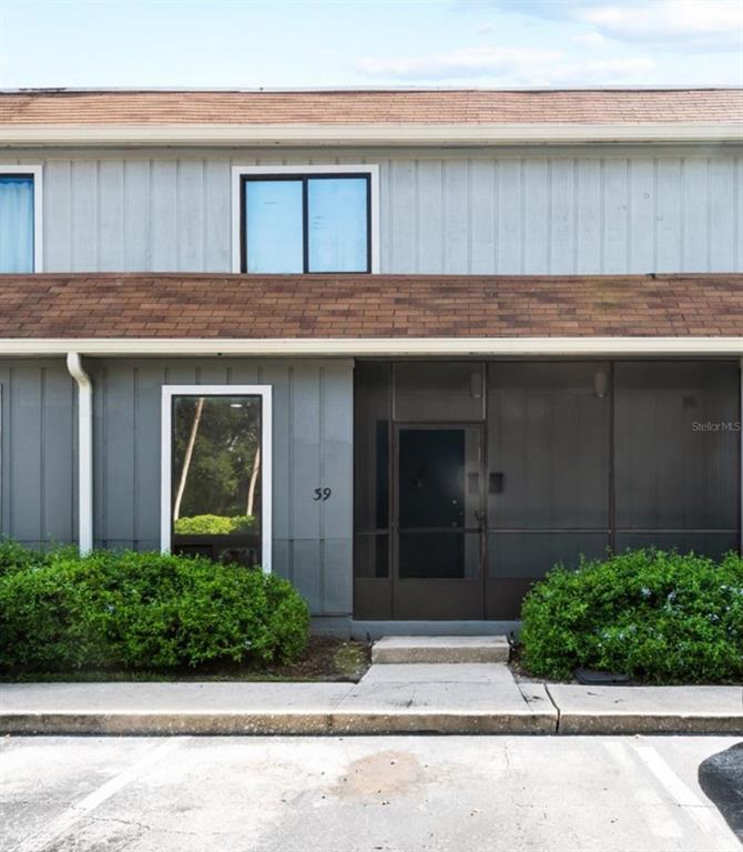30 Moree Loop, Unit 39 Winter Springs, FL 32708 - Photo 2 of 32 a house with a outdoor space