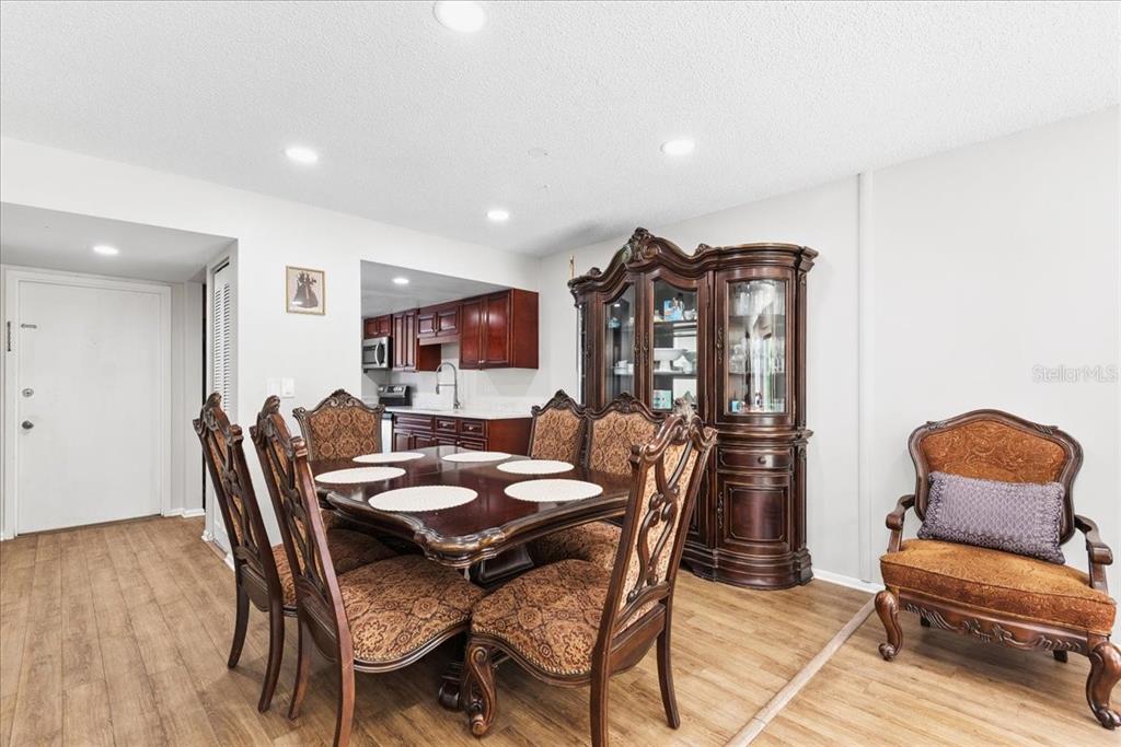 30 Moree Loop, Unit 39 Winter Springs, FL 32708 - Photo 10 of 32 a view of a dining room with furniture