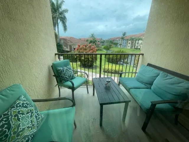 $399,000 | 110 Villa Circle, Unit 110, Boynton Beach, FL 33435