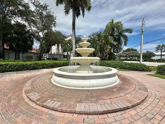 $399,000 | 110 Villa Circle, Unit 110, Boynton Beach, FL 33435