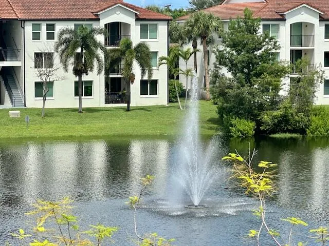 $399,000 | 110 Villa Circle, Unit 110, Boynton Beach, FL 33435