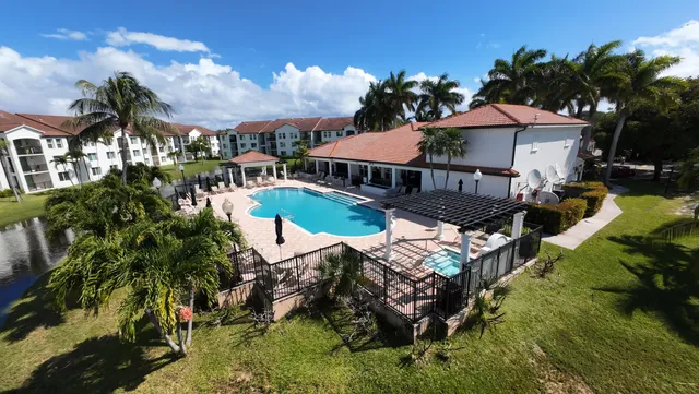 $399,000 | 110 Villa Circle, Unit 110, Boynton Beach, FL 33435