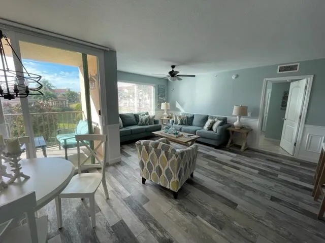$399,000 | 110 Villa Circle, Unit 110, Boynton Beach, FL 33435