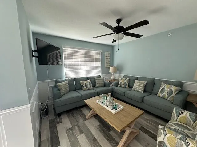 $399,000 | 110 Villa Circle, Unit 110, Boynton Beach, FL 33435