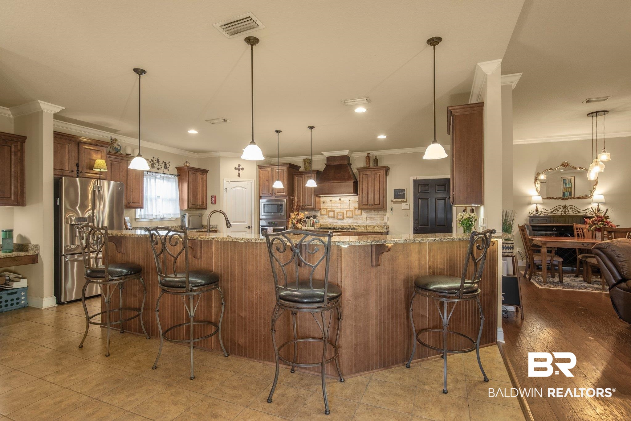 9792 Camberwell Drive Daphne, AL 36526 - Photo 15 of 29 Breakfast Bar