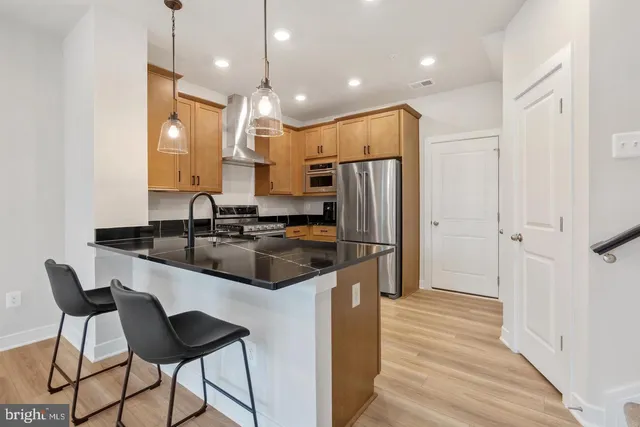 $3,250 | 45176 Drowes Terrace, Sterling, VA 20166