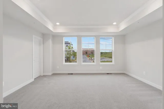 $3,250 | 45176 Drowes Terrace, Sterling, VA 20166