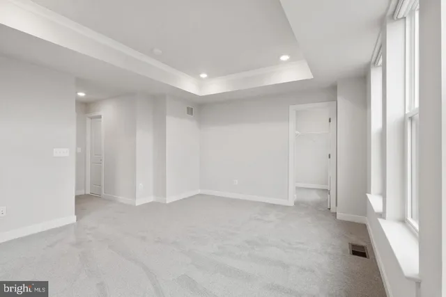 $3,250 | 45176 Drowes Terrace, Sterling, VA 20166