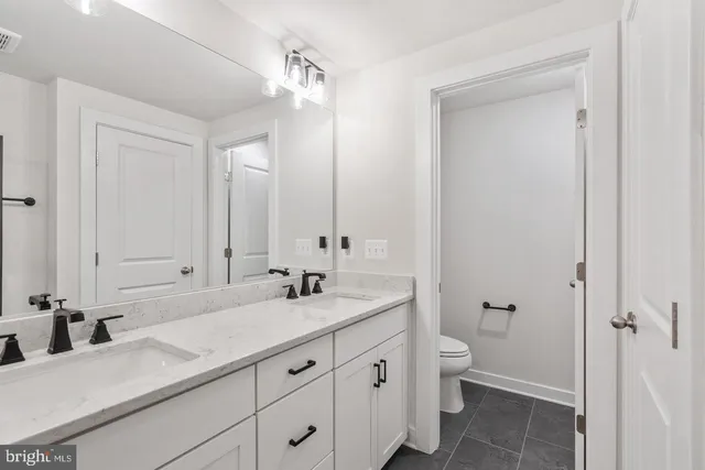 $3,250 | 45176 Drowes Terrace, Sterling, VA 20166