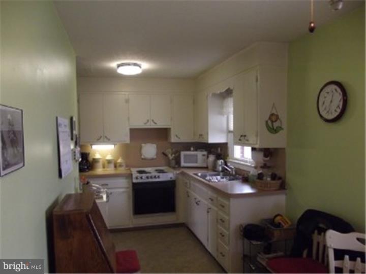 30 Garrison Road Elmer, NJ 08318 - Photo 4 of 9 Kitchen