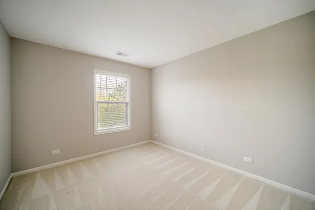 $444,900 | 33 Spyglass Circle, Palos Heights, IL 60463