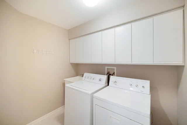 $444,900 | 33 Spyglass Circle, Palos Heights, IL 60463