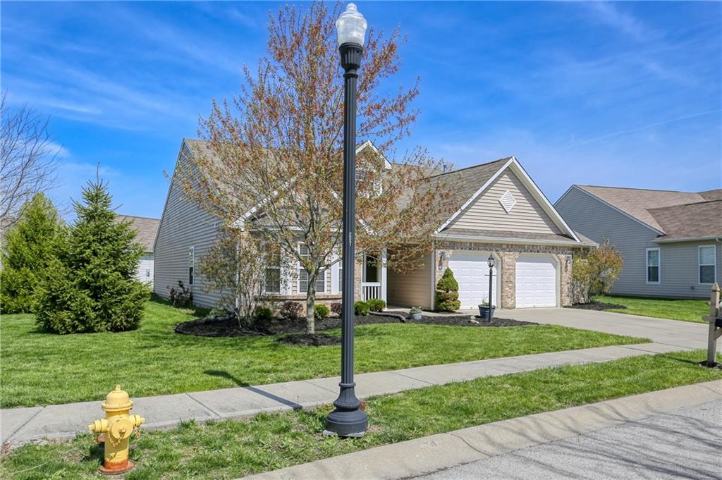 8074 Sedge Grass Road Noblesville, IN 46060 - Photo 2 of 26 Gallery Image 2