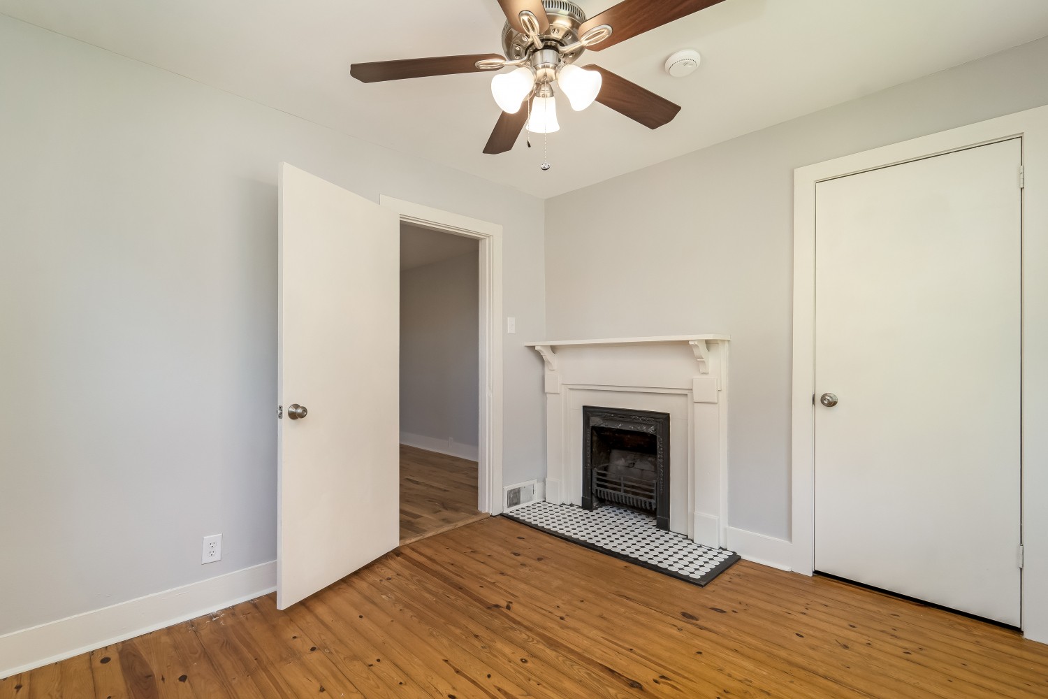 105 North Walnut Street Springfield, TN 37172 - Photo 8 of 20 Gallery Image 8