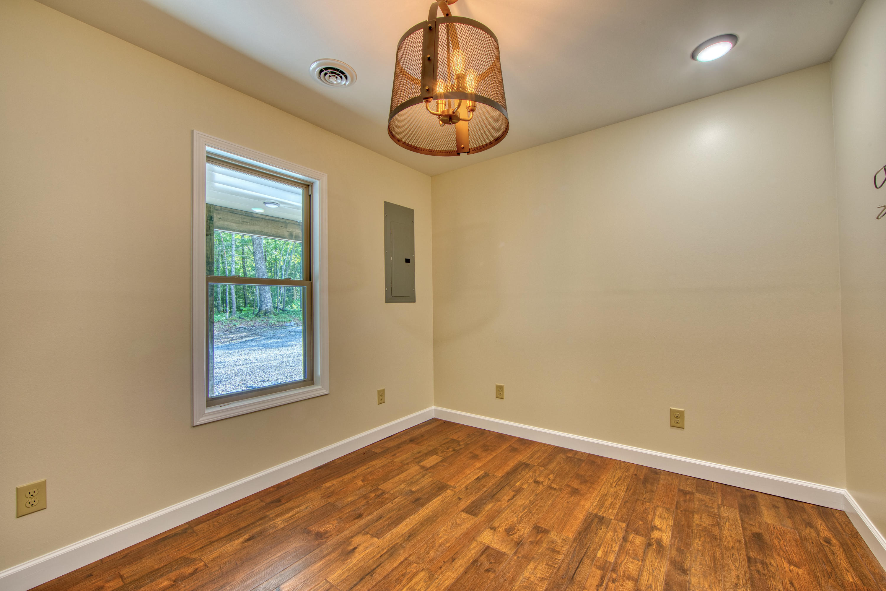 52 East Ridge Road Allardt, TN 38504 - Photo 9 of 16 EK3A7989 2