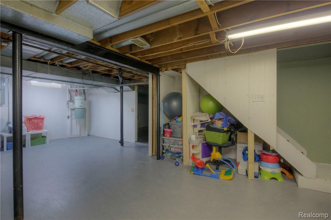 7398 Kingsbridge Road Canton, MI 48187 - Photo 34 of 47 35 Basement.jpg