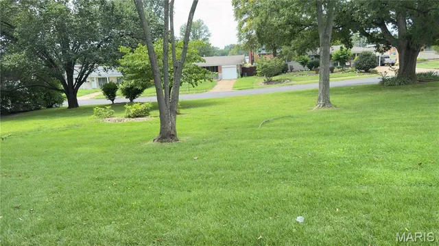 $25,000 | 660 Herbst Drive, Florissant, MO 63031