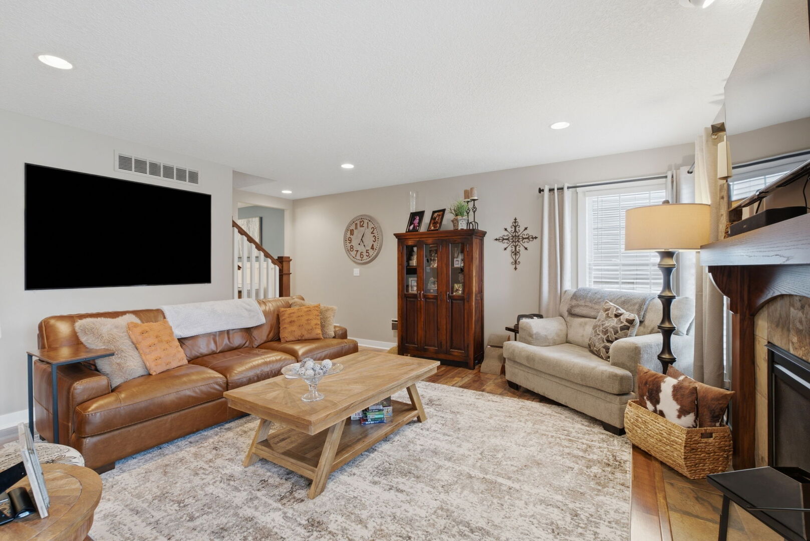 5679 Appleton Road Bettendorf, IA 52722 - Photo 11 of 40