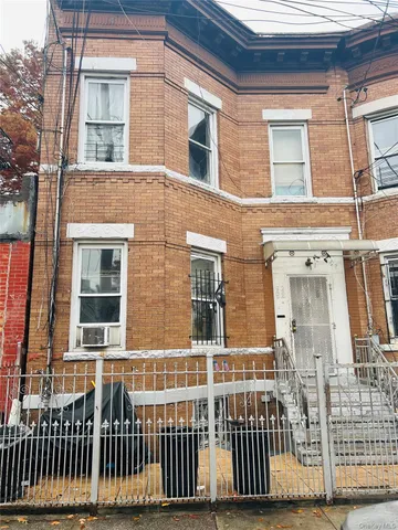 $849,000 | 92 Crystal Street | City Line