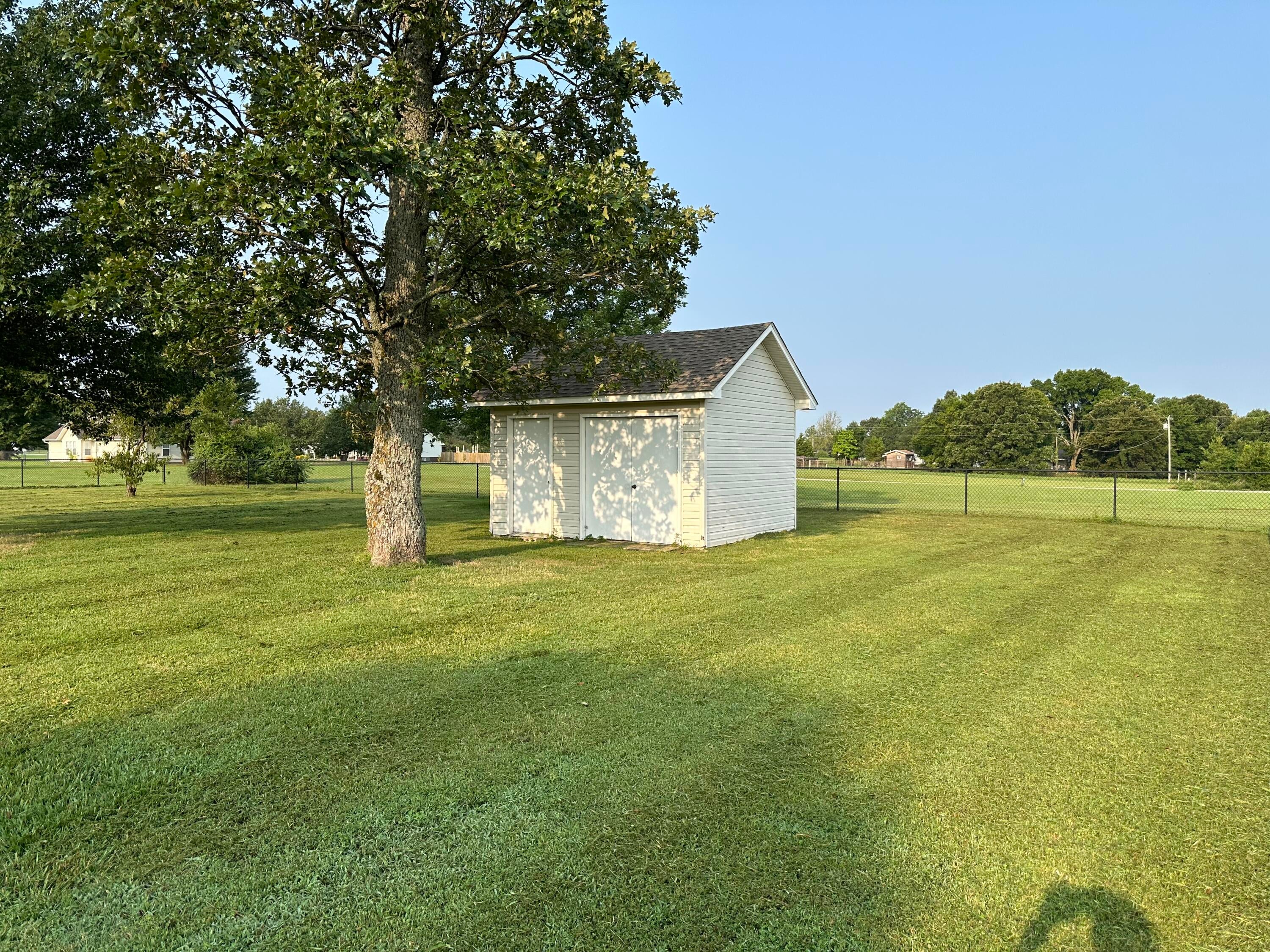 1689 Robin Road Jay, OK 74346 - Photo 4 of 25 IMG_5757